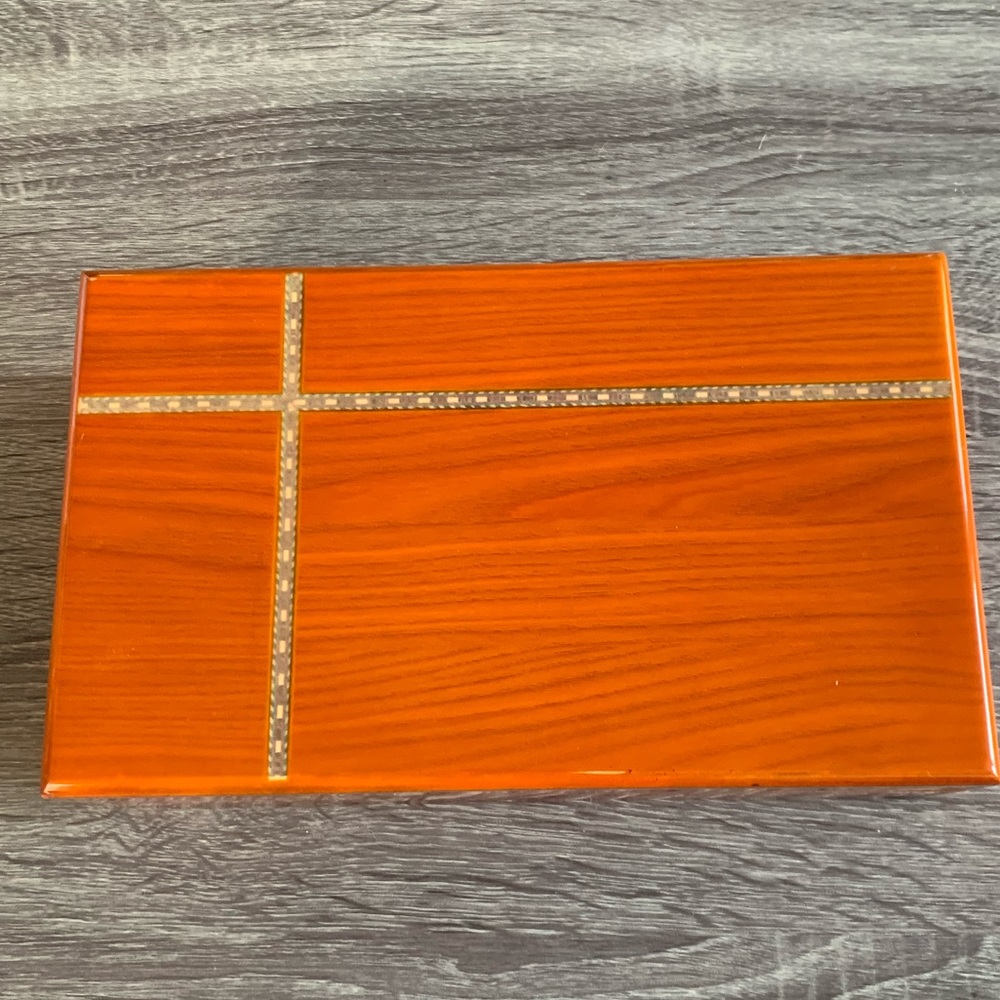 ❌❌SOLD❌❌ Gray & Sons watch box with cleaning cloth - Picture 6 of 15